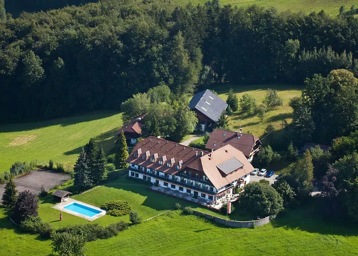 Schoene AussichtAlbergo